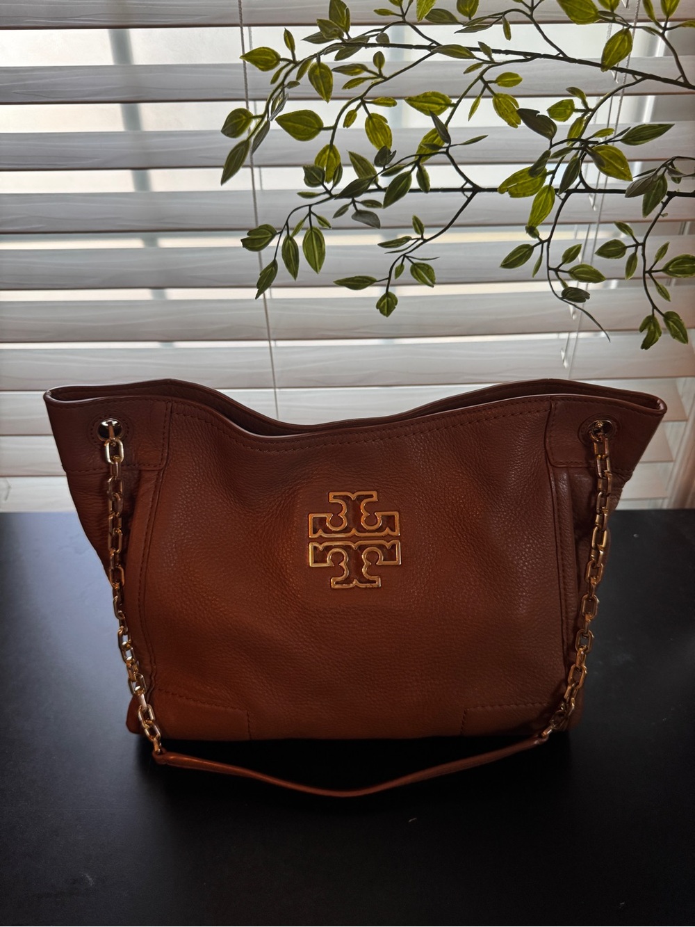 Tory Burch Chestnut Brown Pebbled Leather Shoulder Bag with Gold Chain